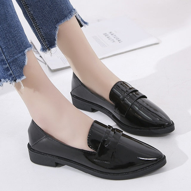 Women Bow Knot Shiny Patent Leather Block Heels